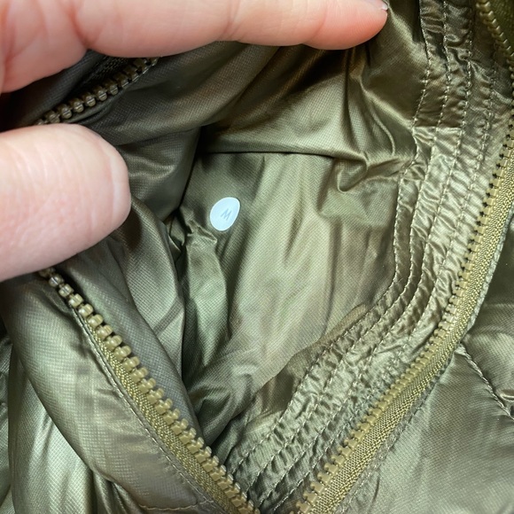 Lululemon Men’s Get Up Get Down Vest - Picture 5 of 8